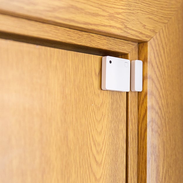 Shelly Z-Wave Door/Window - Long Range Smart Sensor - | Shelly USA